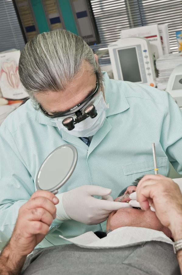 Najlepszy stomatolog – jakiego wybrać?