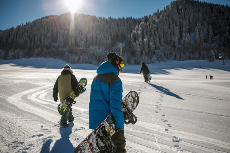 Sklepy sportowe z ekstremalnymi ofertami – podstawowe informacje