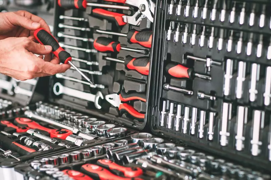 AKU Tools - producent narzędzi ręcznych